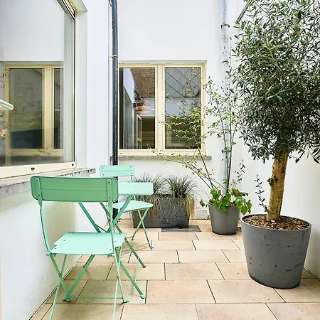 Eau Zee - Private Terrace - 100m *